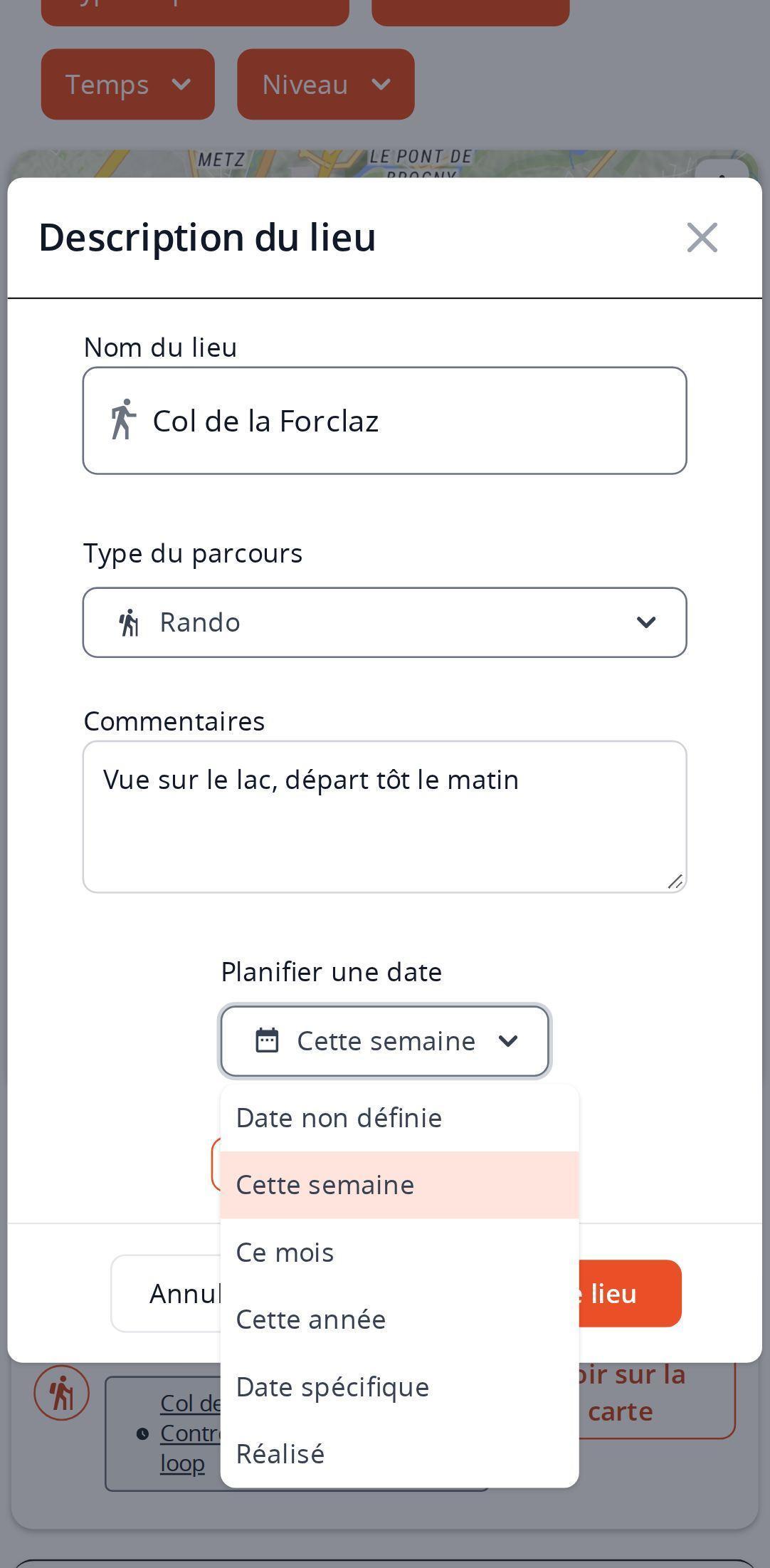 Fenêtre de description d'un lieu sur smartphone dans MapPlanner : nom du lieu, activité randonnée, commentaire et menu de date déplié sur ses options, de la date non définie à réalisé